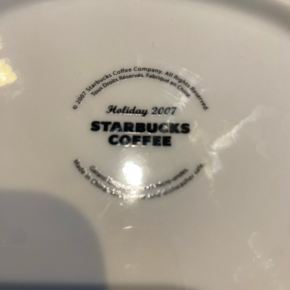 Starbucks Holiday 2007 Mug with Oval Saucer - Picture 2 of 5
